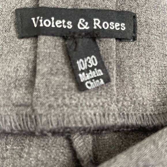 Violet and Roses - Women’s Dress Pants with tie belt. Size: 19/30 Color: Gray - Picture 3 of 8